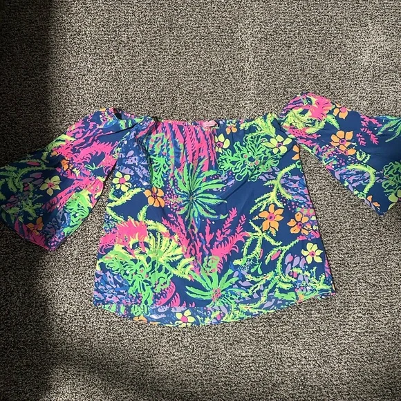 Lily Pulitzer Off the Shoulder Top - Picture 1 of 6